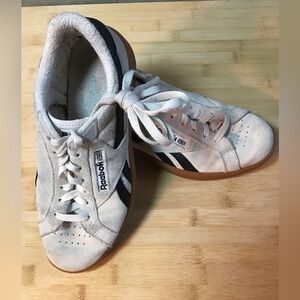 Reebok unisex White and Black Classic Sneakers